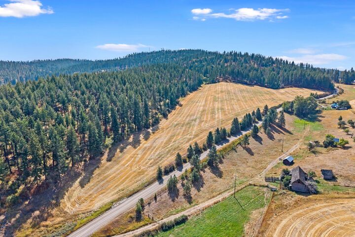 Property Photo:  72xx Bernhill Rd  WA 99208 