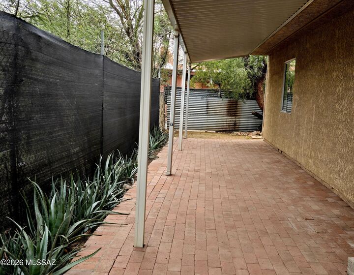 Property Photo:  3148 E Monte Vista Drive  AZ 85716 