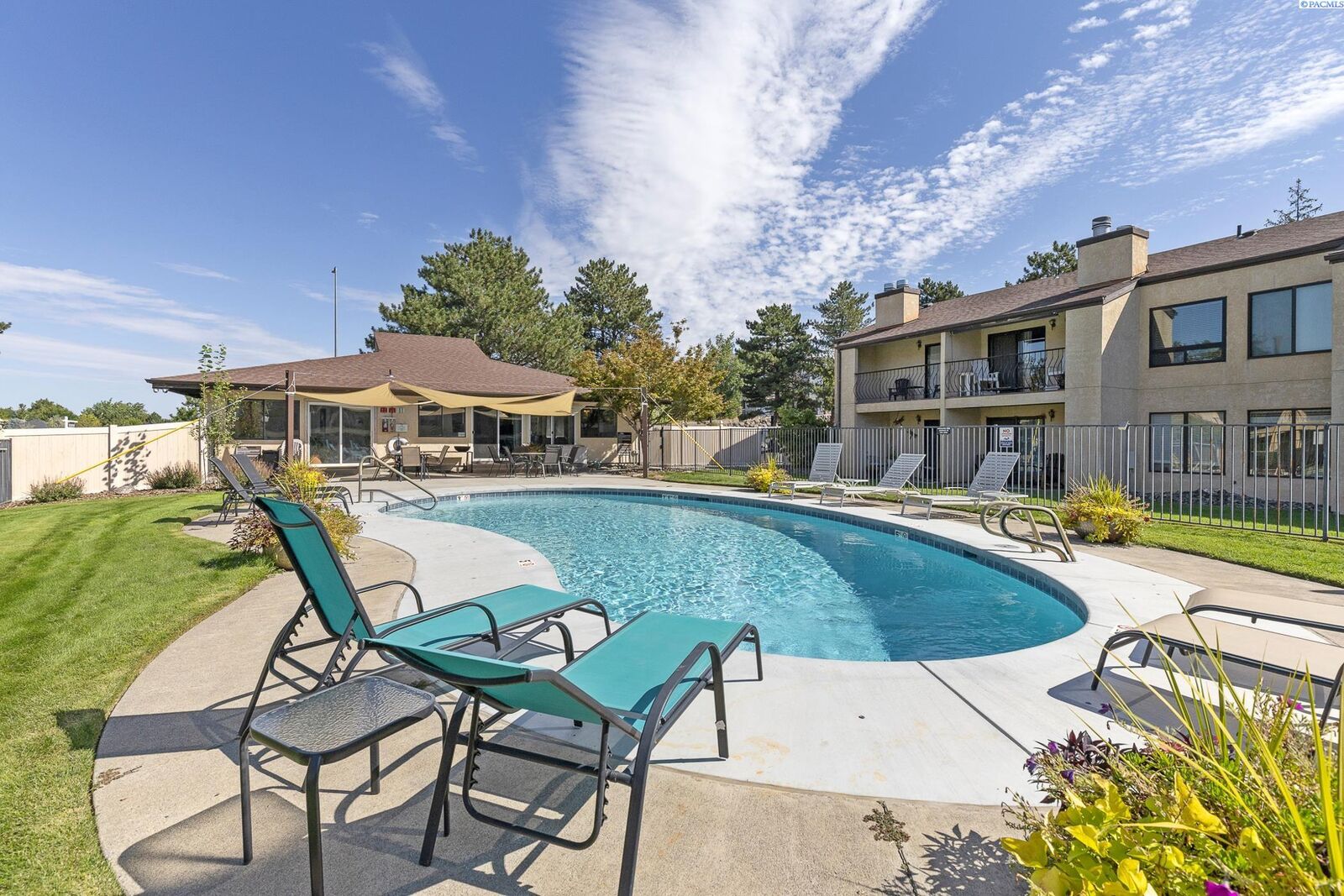 Property Photo:  303 Gage Blvd. 304  WA 99352 