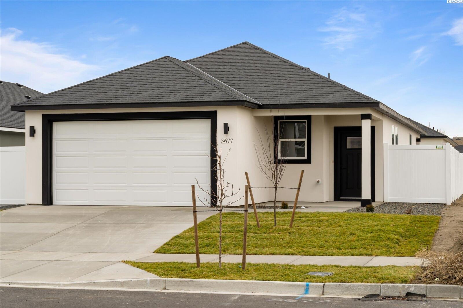 Property Photo:  3654 Nuthatch St  WA 99352 