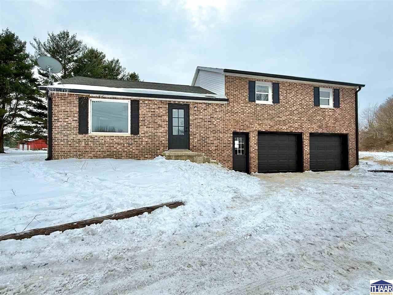 Property Photo:  1981 N County Rd 175 E  IN 47882 