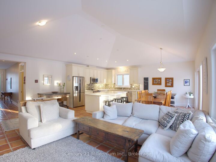 Property Photo:  108 Creekwood Court  ON L9Y 0V1 