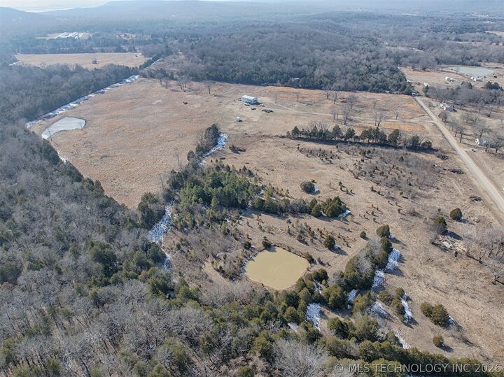 Property Photo:  7075 E 303 Road  OK 74455 