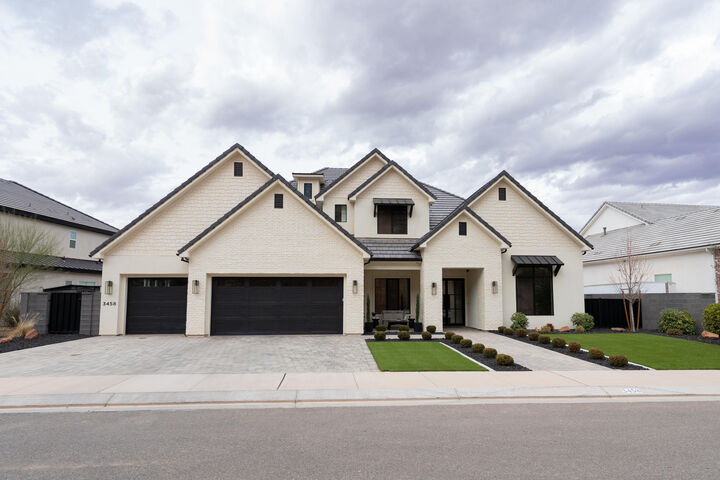 Property Photo:  3458 S Walnut Canyon Dr  UT 84790 