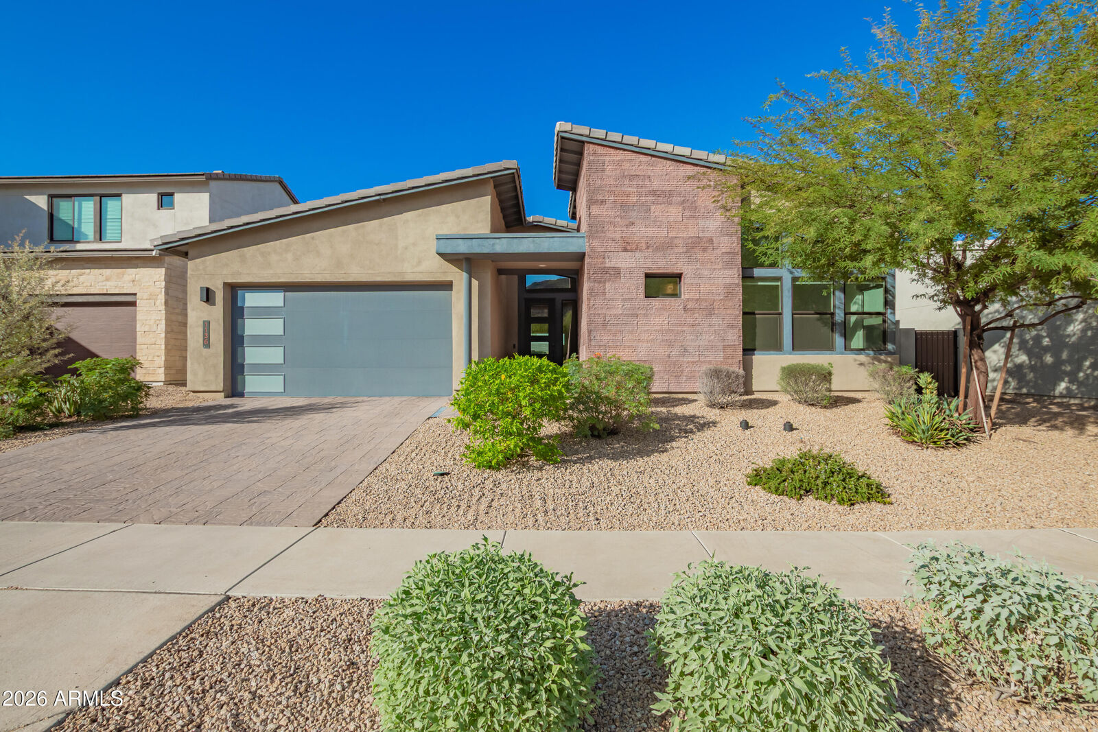 Property Photo:  1136 E La Mirada Drive  AZ 85042 
