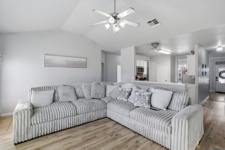 Property Photo:  10430 Oakchase Dr  LA 70706 