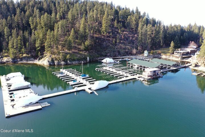 Property Photo:  1100 E Lakeshore Dr #B7  ID 83814 