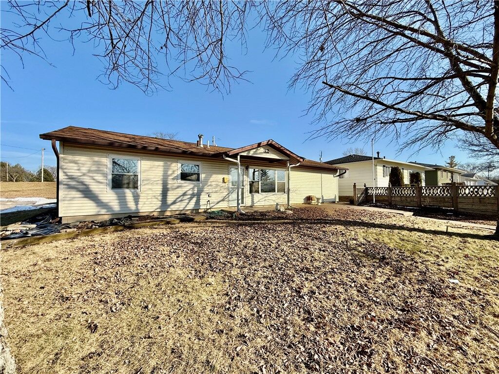 Property Photo:  32 Reeder Drive  IL 62521 