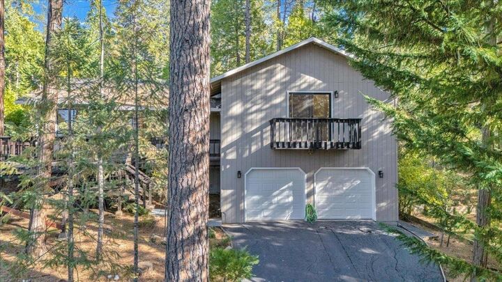 Property Photo:  22693 Tamarack Dr  CA 95383 