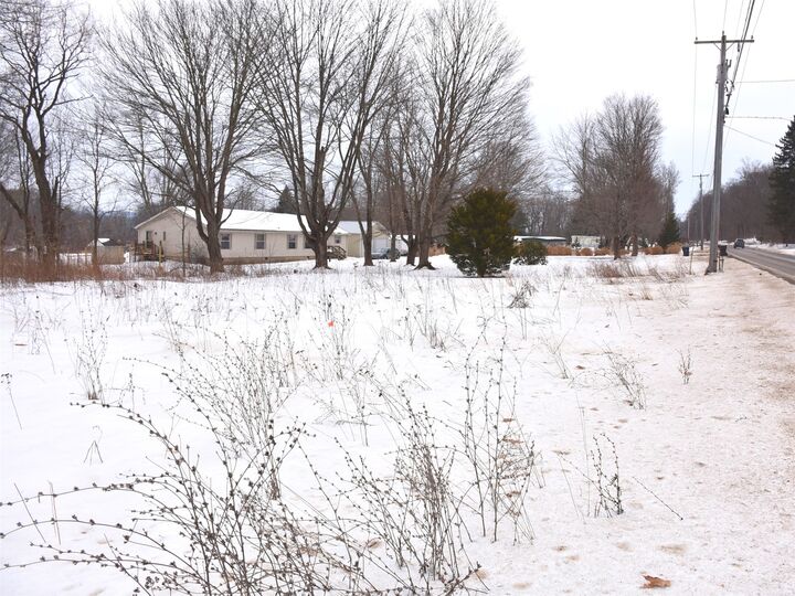 Property Photo:  5876 Main Street  PA 16131 