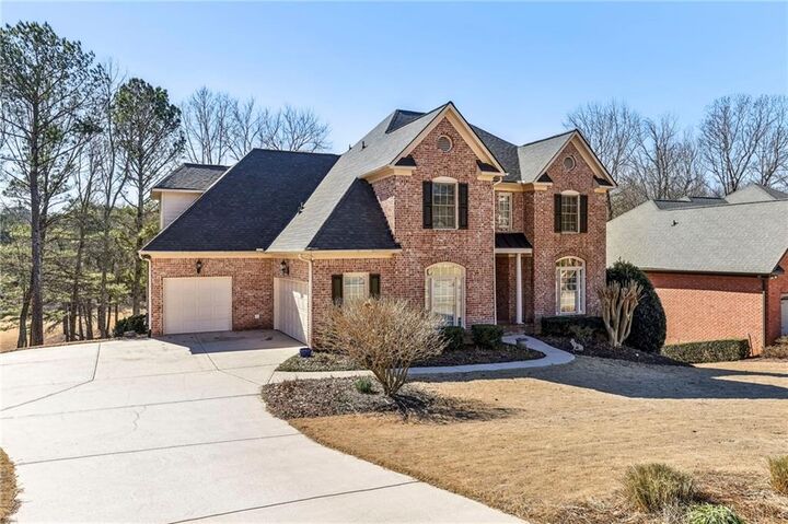 Property Photo: 6540 Bridlewood Way GA 30024