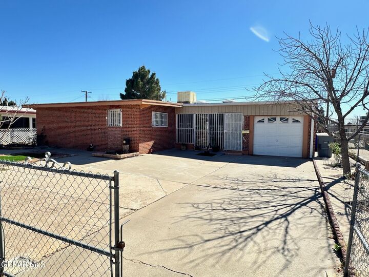 Property Photo:  5114 Beals Street  TX 79924 