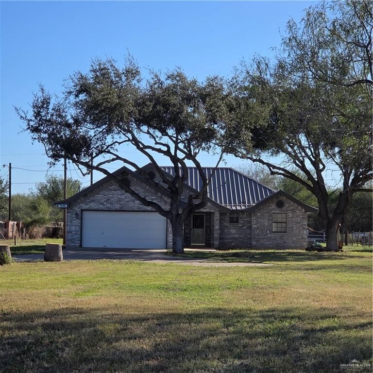 Property Photo: 7610 N Mile 4 W TX 78570
