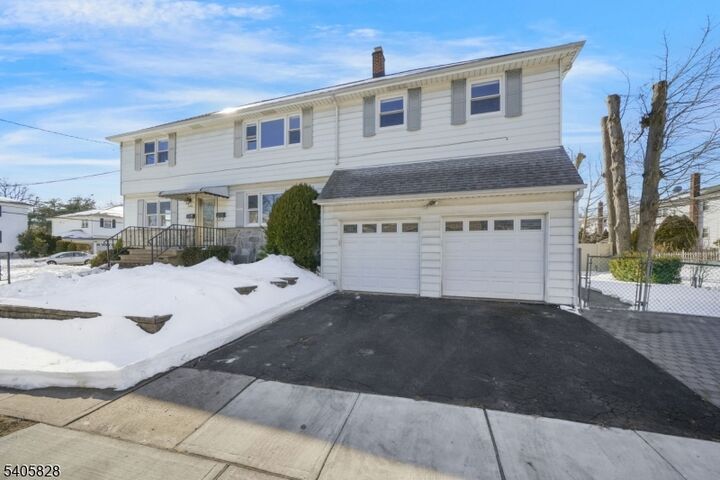 Property Photo:  686 Gates Ter  NJ 07083 