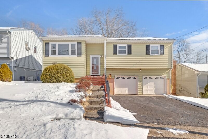 Property Photo:  2037 Tampa Ter  NJ 07083 