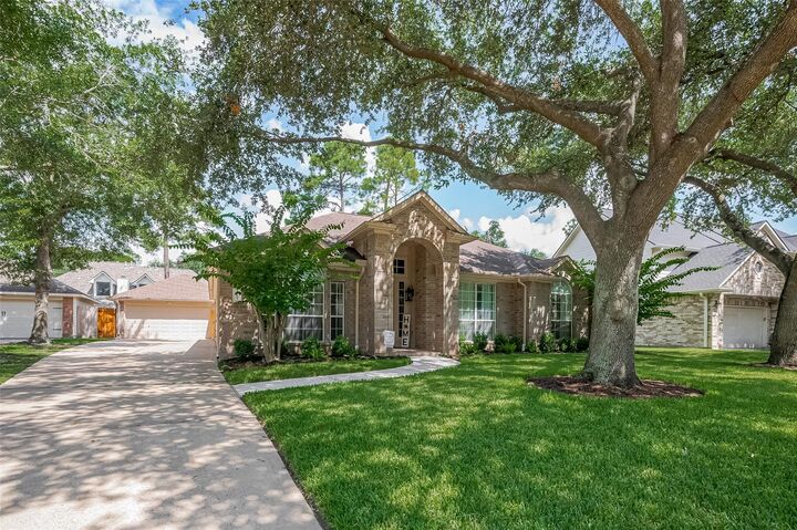 Property Photo:  14207 Grove Estates Lane  TX 77429 