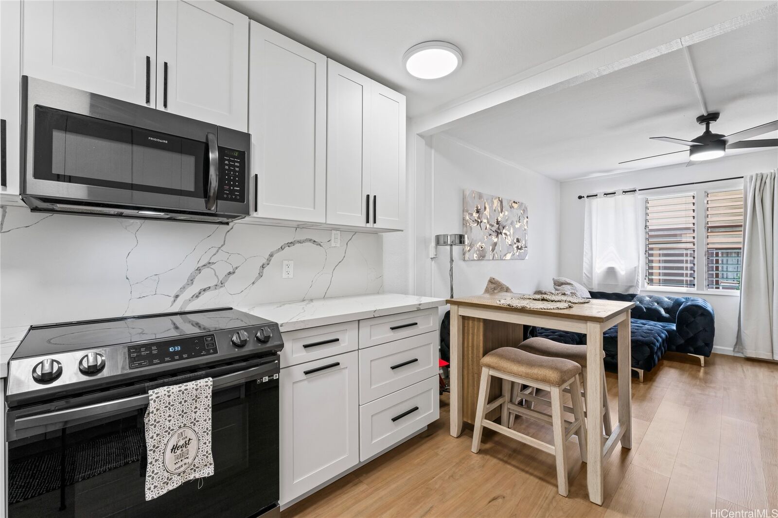 Property Photo:  98-1280 Hoohiki Place 86  HI 96782 