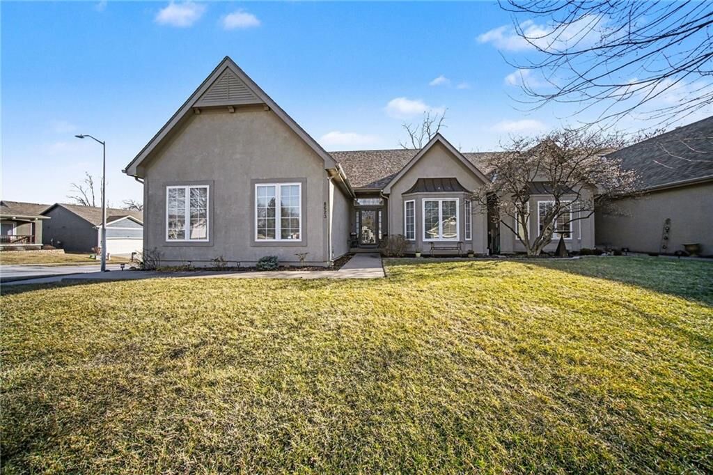 Property Photo:  8623 N Liston Avenue  MO 64154 