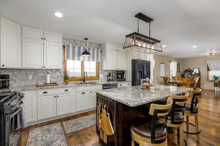 Property Photo: 5787 Highway 34 IA 52531