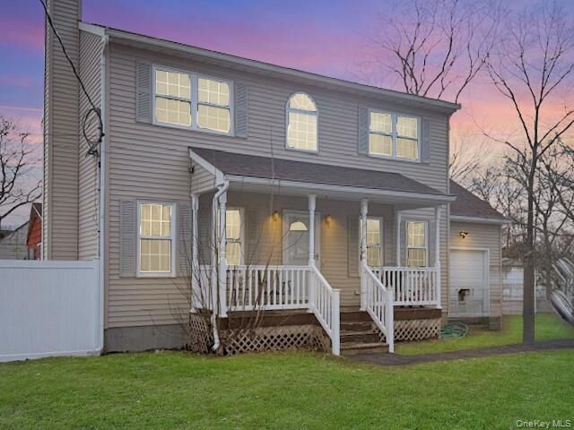 Property Photo:  116 Robinwood Drive  NY 11967 