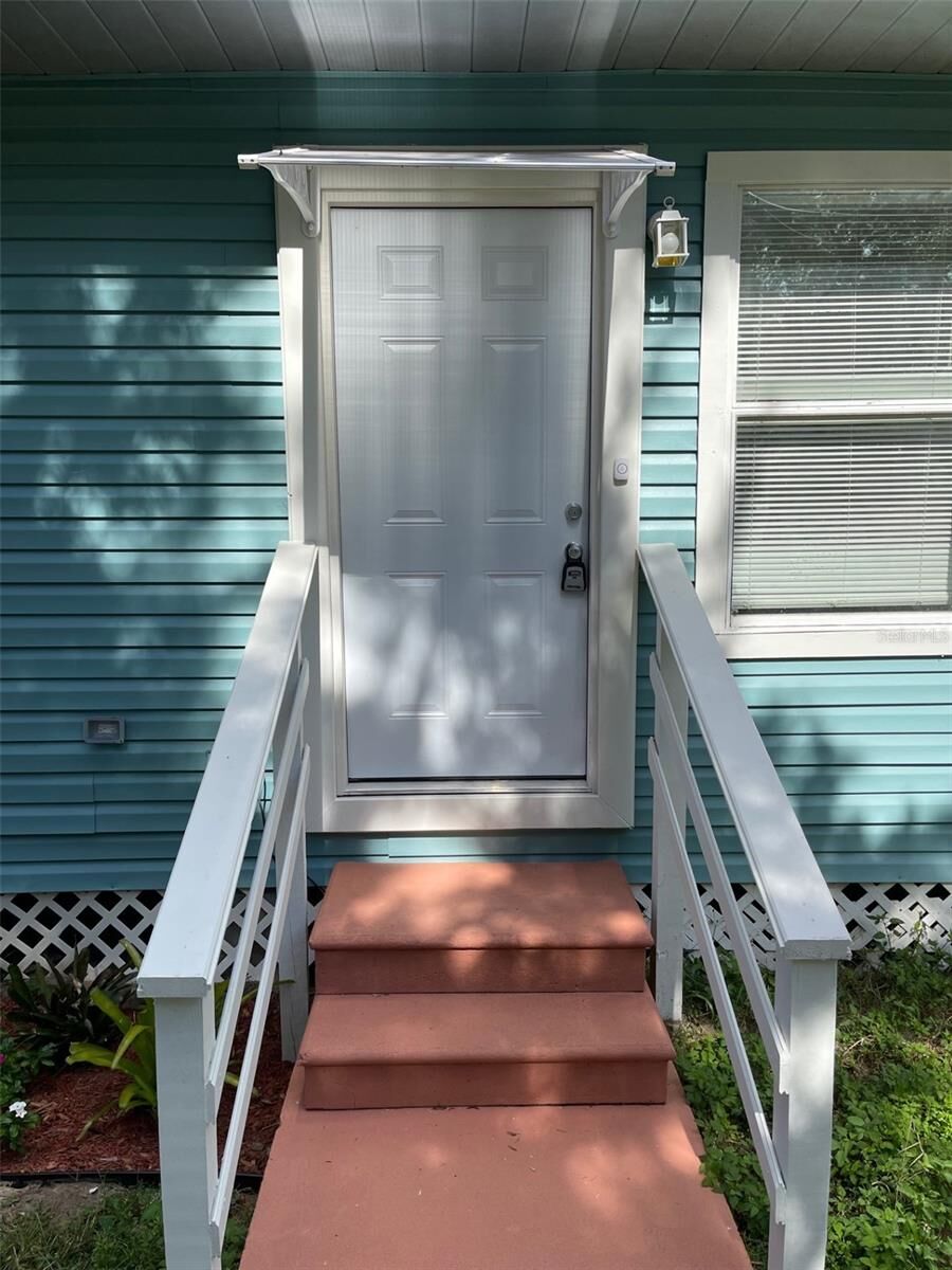 Property Photo: 2211 SW 1st Street FL 34475