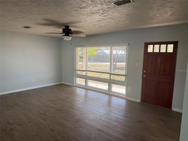 Property Photo:  2725 Terry Lane  FL 34231 