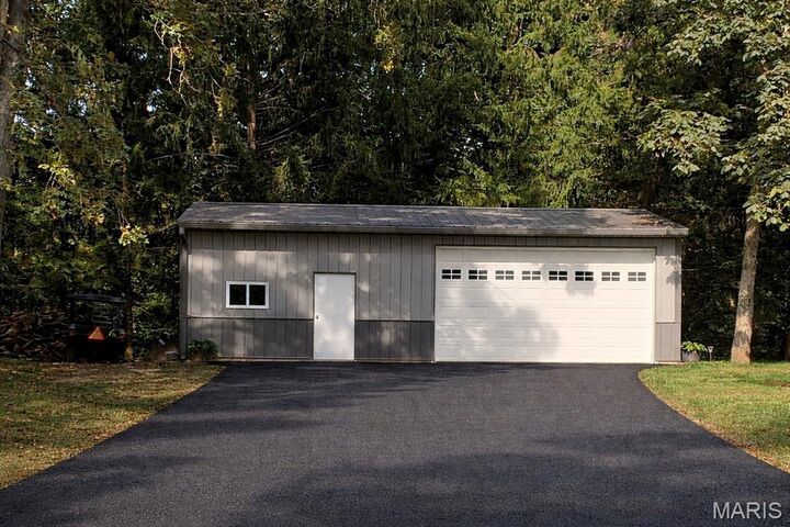 Property Photo: 8720 Possum Hill Road IL 62097