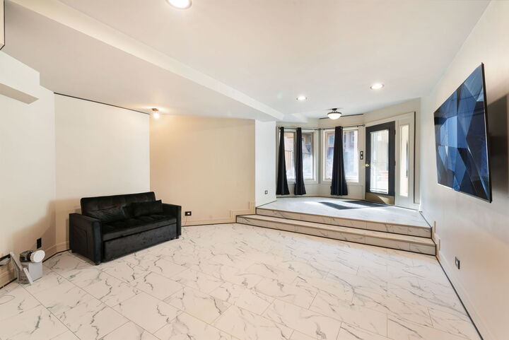 Property Photo:  6337 Roosevelt Road 107  IL 60402 