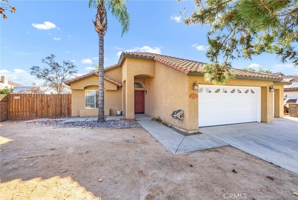 Property Photo: 42809 Acacia CA 92544