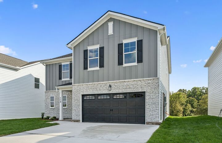 Property Photo:  118 Dahlia Dr  TN 37086 