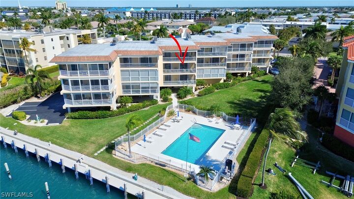 Property Photo:  816 W Elkcam Circle 303  FL 34145 