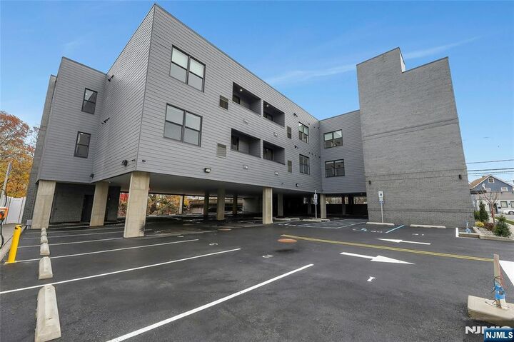 Property Photo:  255 Ridge Road 307  NJ 07071 