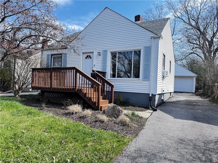 Property Photo:  541 Helper Drive  OH 44146 