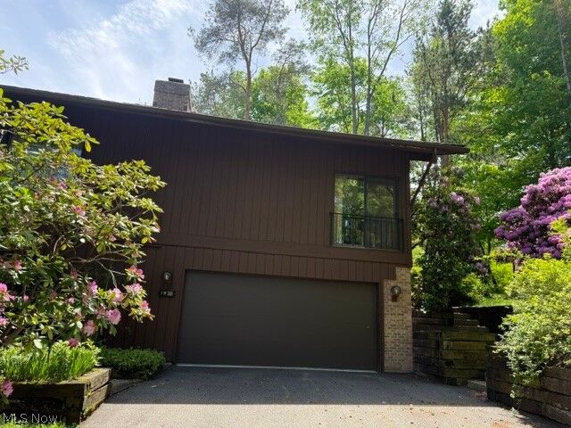 Property Photo:  1938 Hemlock Drive  OH 44240 