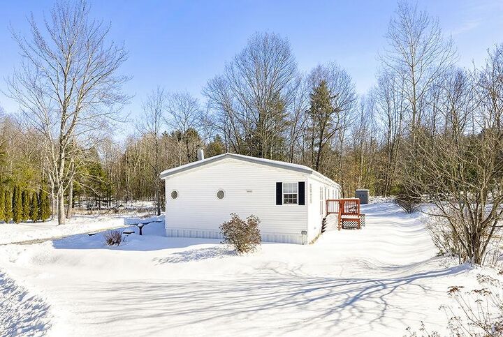 Property Photo:  127 Morways Park  NH 03603 