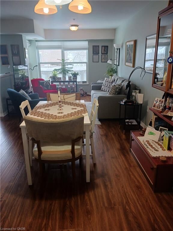Property Photo: 8 Huron Street 108 ON K9V 6K3