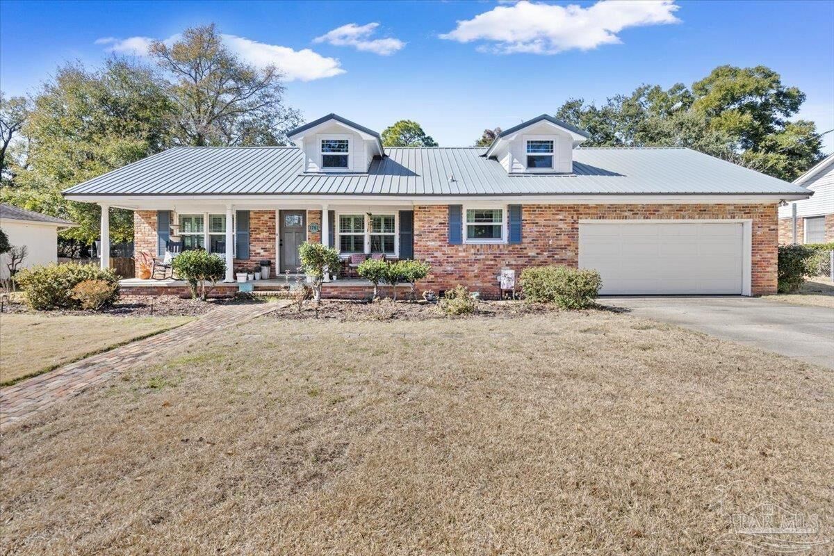 Property Photo:  1751 Foulis Dr  FL 32503 