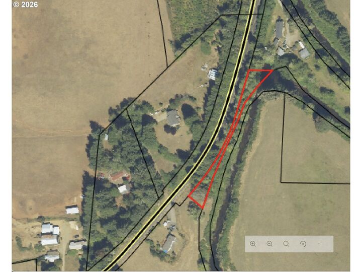 Property Photo:  N Fork Rd  OR 97439 