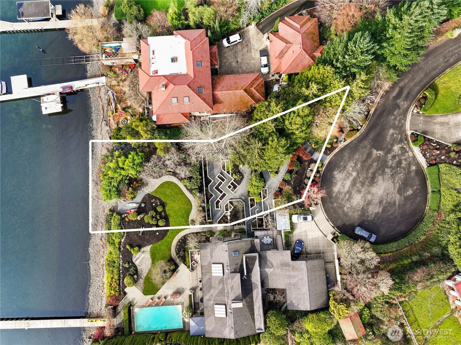 Property Photo:  11121  79th Place NE  WA 98034 