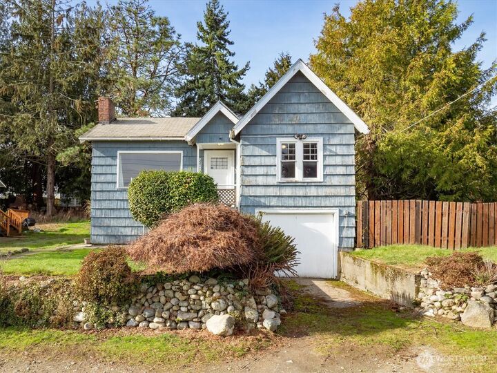 Property Photo:  11737  North Park Avenue N  WA 98133 