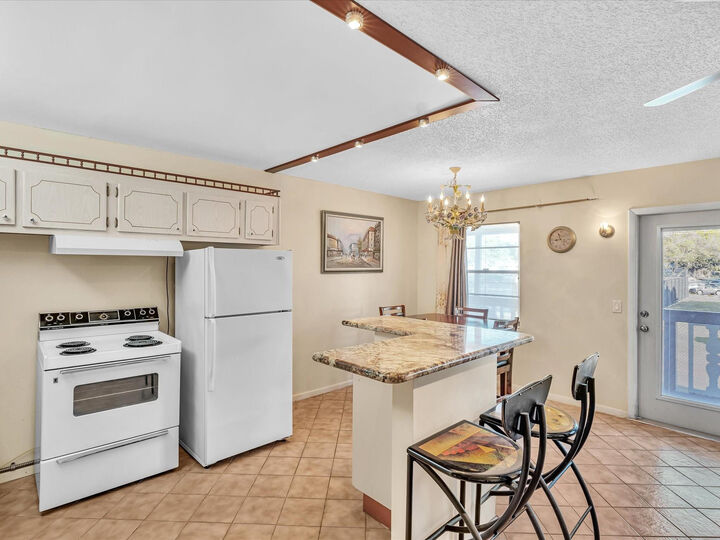 Property Photo:  238 Ventnor Q 238  FL 33442 