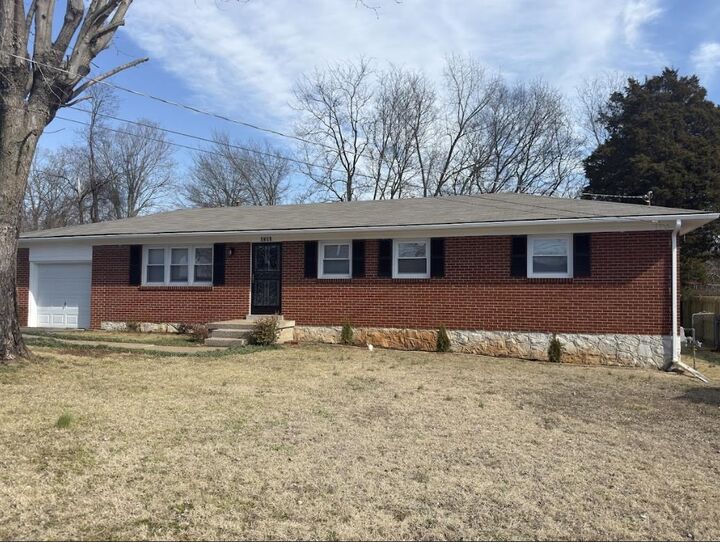Property Photo:  1300 S Lee Drive  KY 42101 