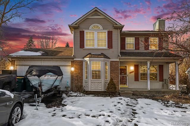 Property Photo: 7843 Briarbrook Drive MI 48197