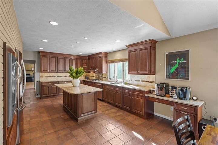 Property Photo:  82 Mountain Laurel Drive  RI 02920 