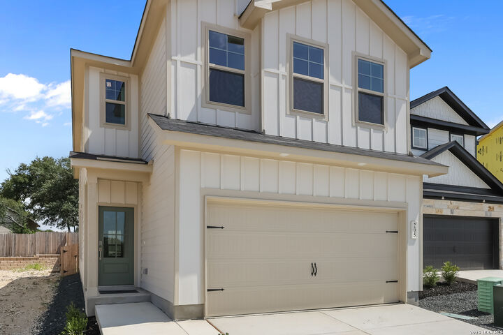 Property Photo: 1018 West 1604 North Unit 205 TX 78251