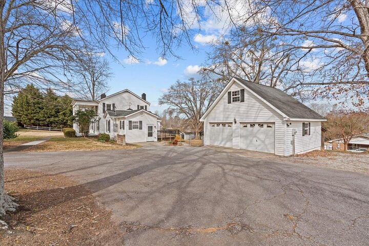 Property Photo: 203 Brushy Creek Road SC 29642