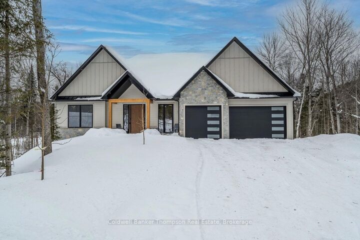 Property Photo:  11 Glen Eagle Court  ON P1H 1B1 