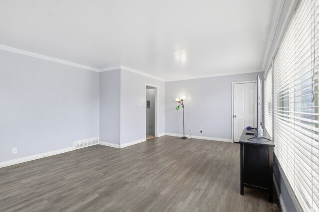 Property Photo: 220 W 4800 S UT 84405