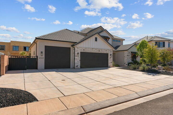 Property Photo: 4147 S 490 E UT 84780