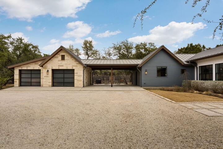 Property Photo:  5675 Mustang Valley Trail  TX 78676 